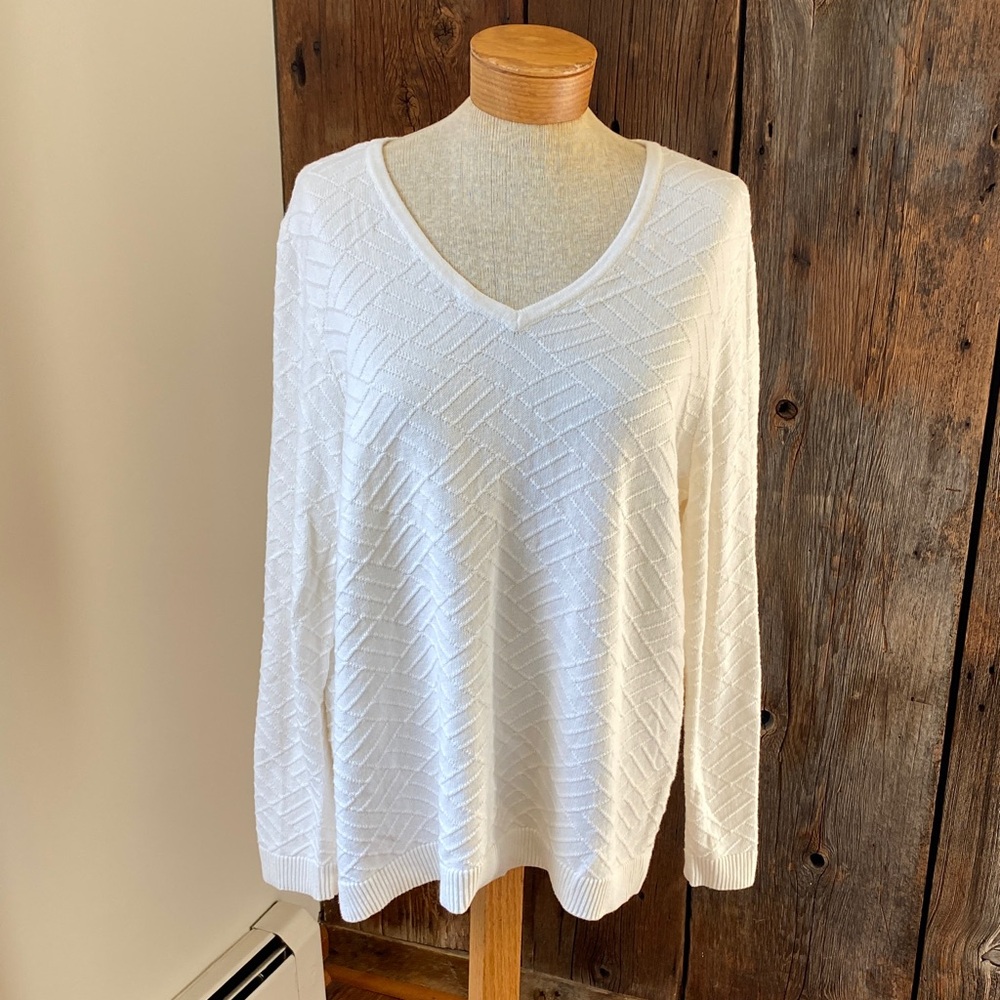 Chico's EUC Cream Textured Knit mid weight sweater long sleeve Sz 2 cotton blend